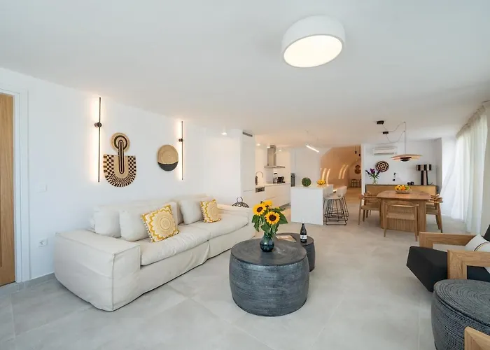 Manhattan By Mykonos Mood