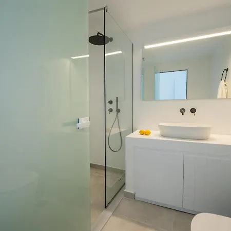 Manhattan By Mykonos Mood