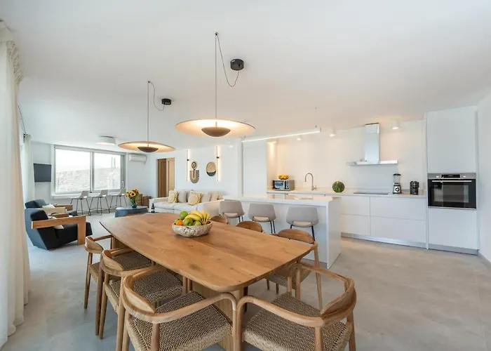 Manhattan By Mykonos Mood *