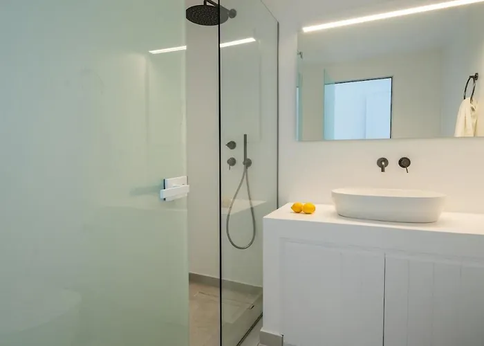 Manhattan By Mykonos Mood